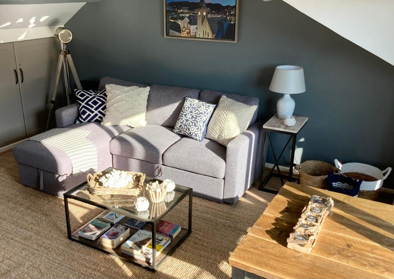 Looe With A View - Entire Apartment With Free Allocated Parking Exterior foto